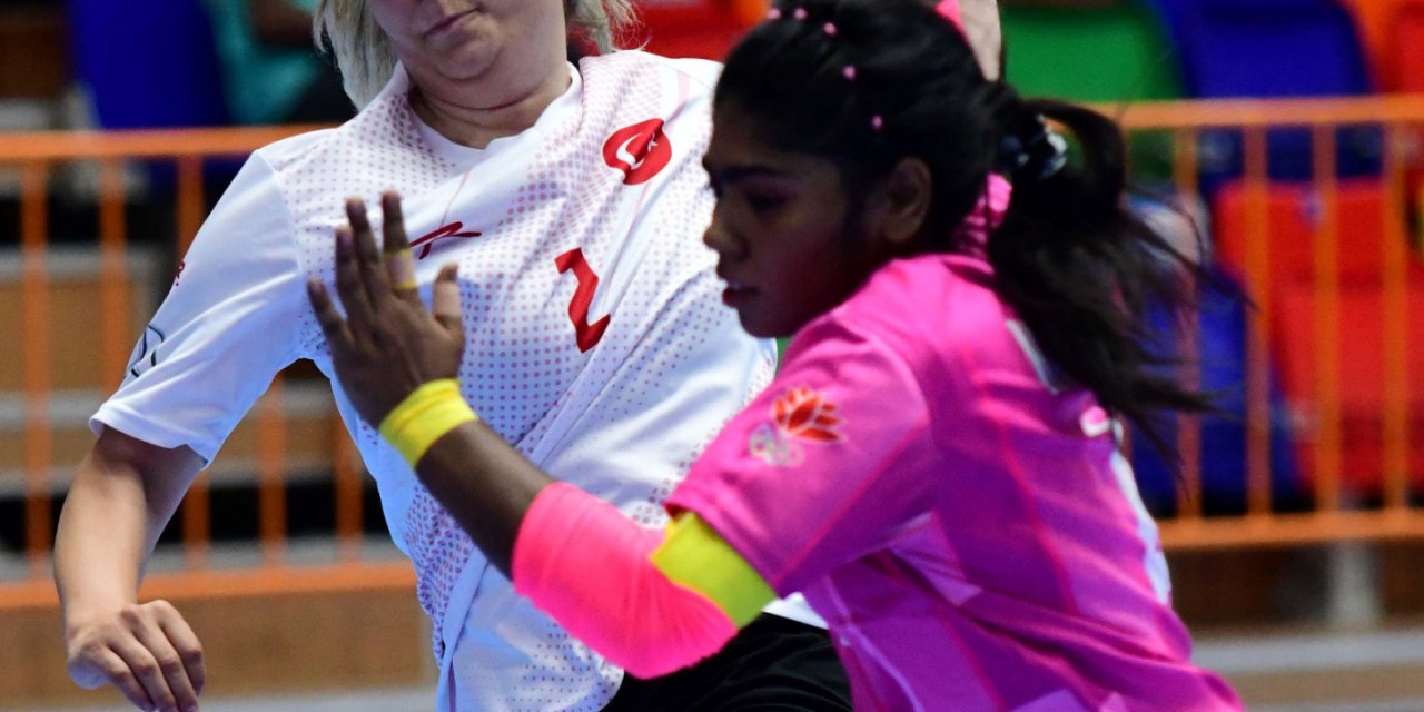 A Milli Kadın Hentbol Takımı süper başladı