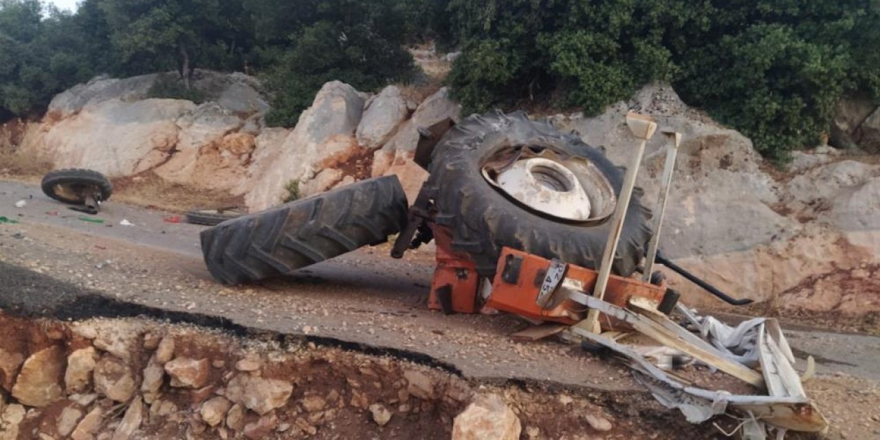 Devrilen traktörün altında kalan 1 kişi öldü, 2 kişi yaralandı