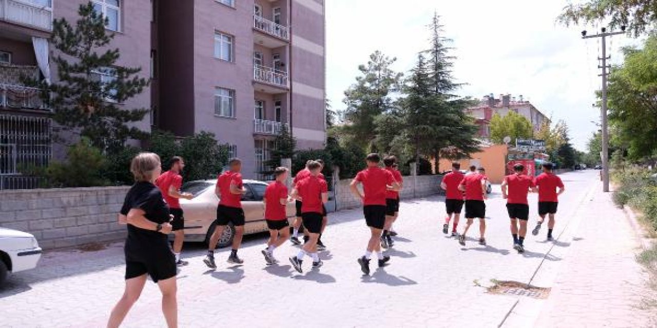 Vaduz takımı, Konya sokaklarında antrenman yaptı