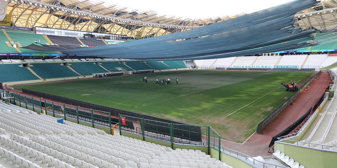 Konya Büyükşehir Belediye Stadyumu’na yeni nesil çim