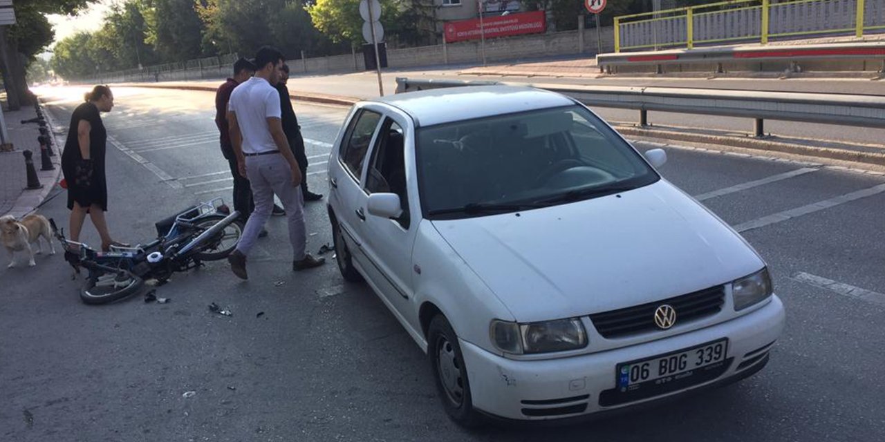 Konya’da otomobile çarpan motosiklet sürücüsü yaralandı