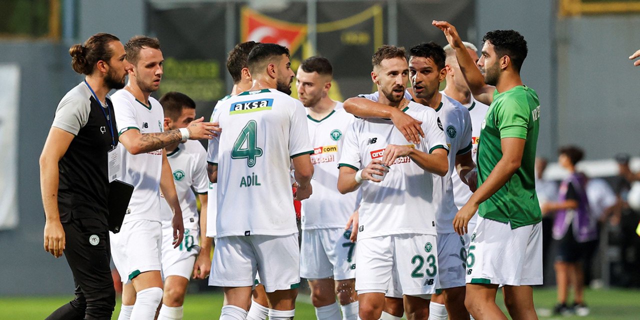 Konyaspor sezonun ilk galibiyetini 4 golle aldı