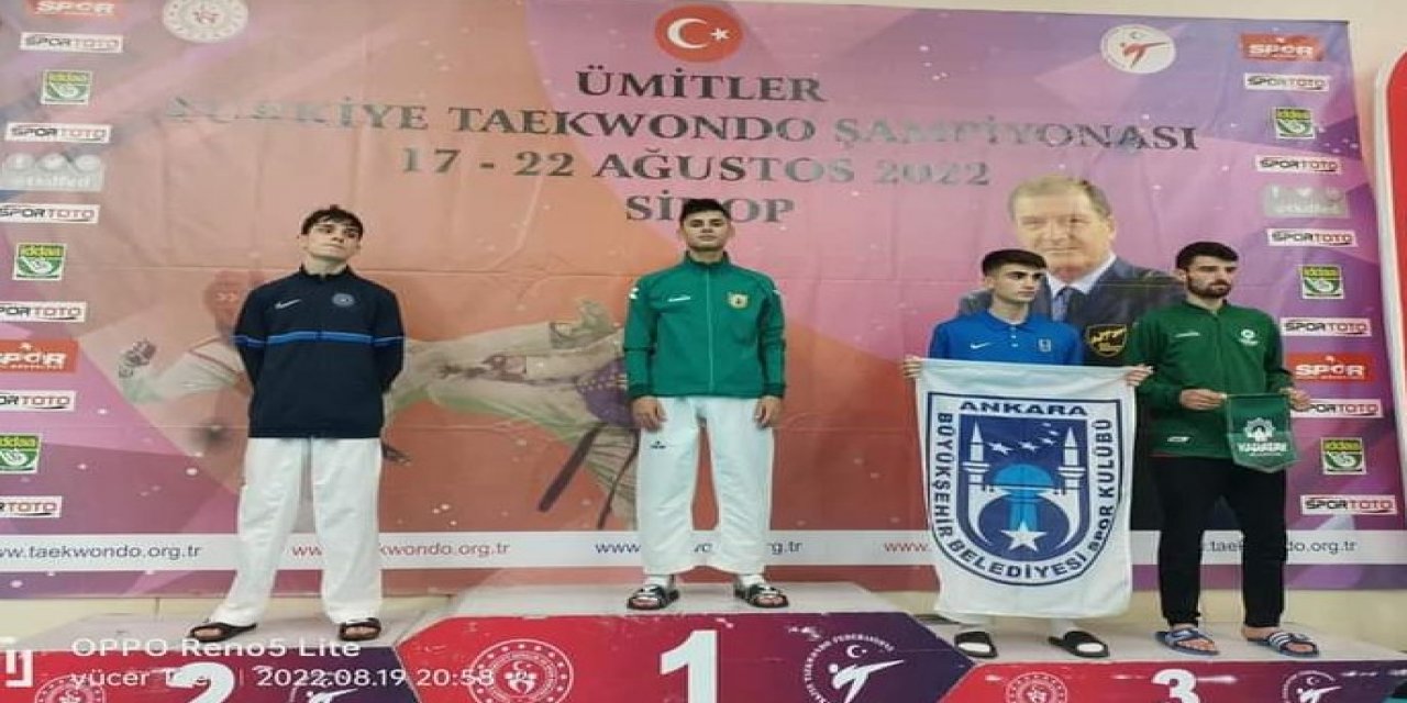 Karataylı Taekwondocu Türkiye 3’üncüsü oldu