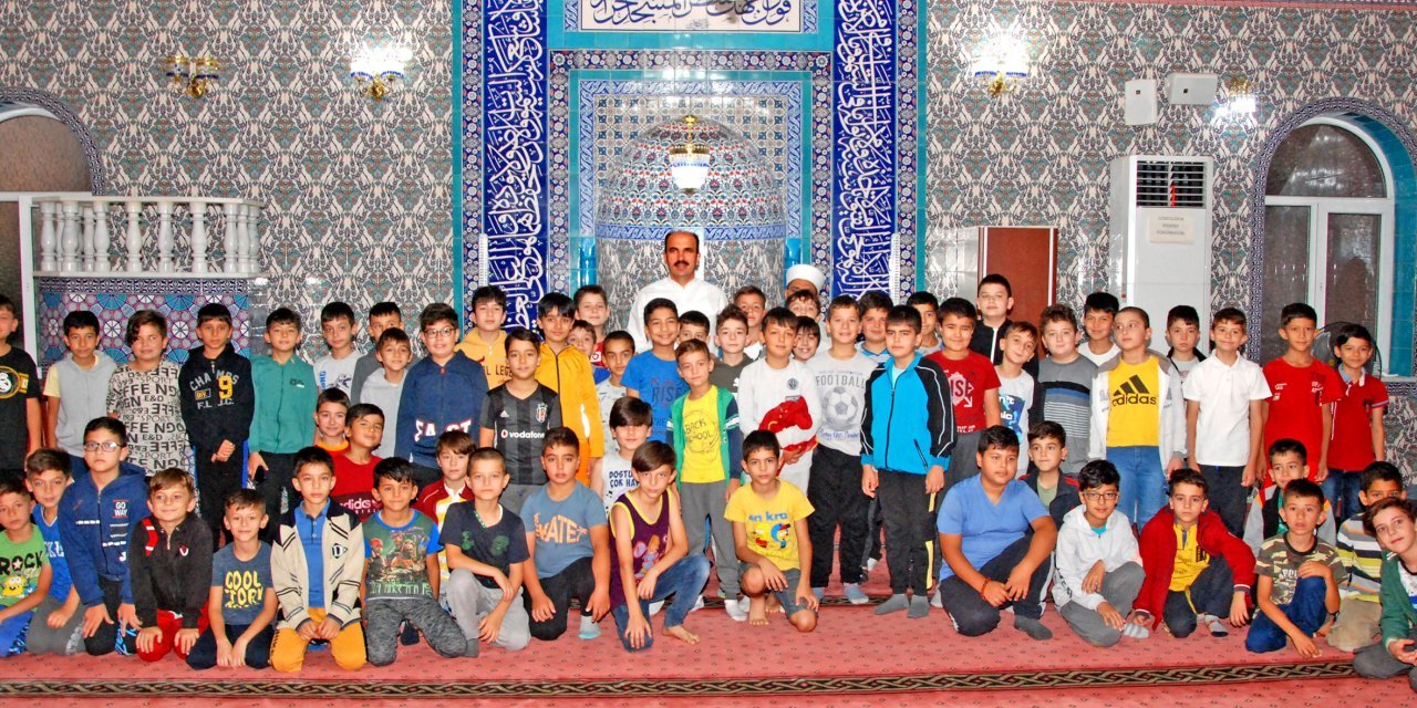 Başkan Altay, çocuklara hediye edecekleri bisikletleri paylaştı
