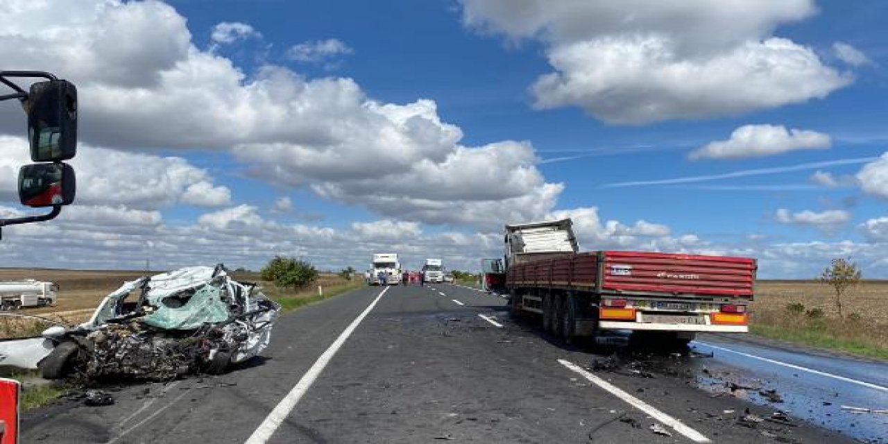 Otomobil ile TIR’ın çarpıştığı kazada 1 kişi öldü! TIR sürücüsü: Şaka yapıyor zannettim