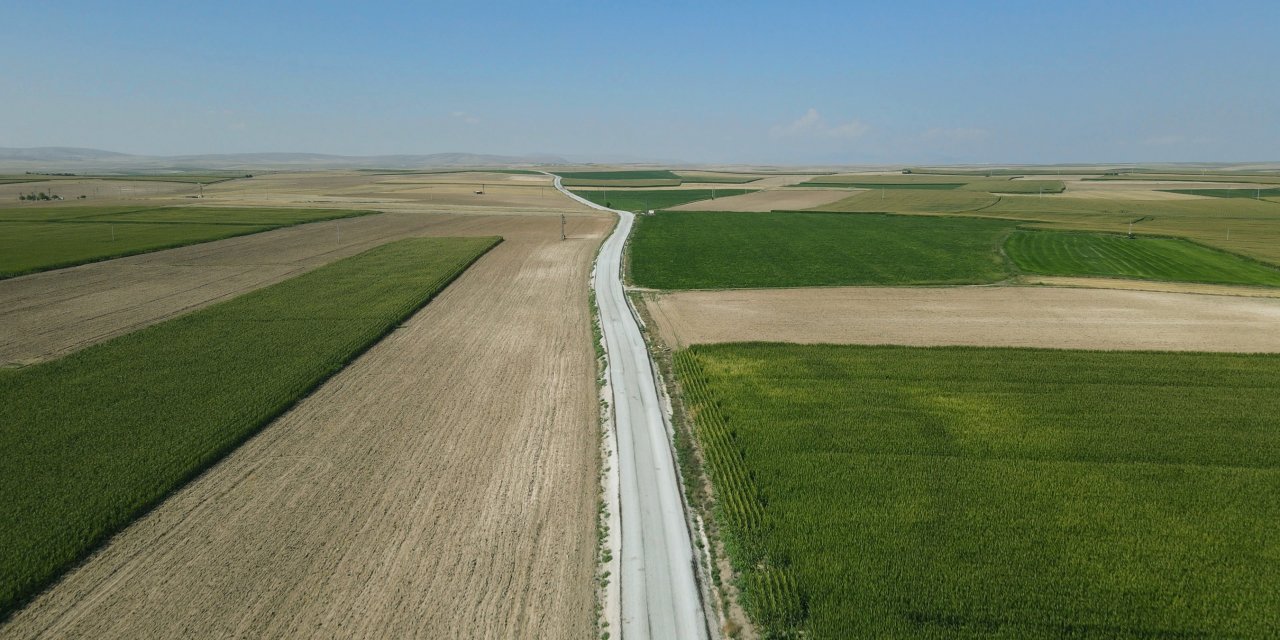 Konya’nın bir ilçesinde daha yollar konforlu hale geliyor