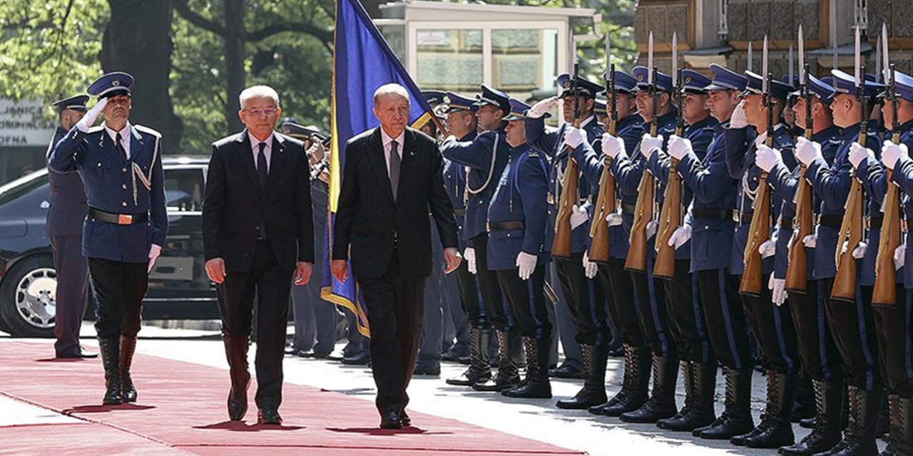 Cumhurbaşkanı Erdoğan, Bosna Hersek'te resmi törenle karşılandı