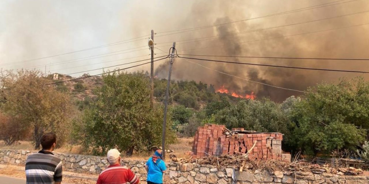 Mersin’deki yangına Konya’dan da takviye ekipler gönderildi