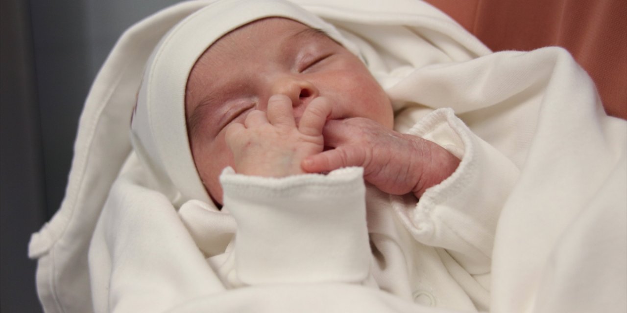 Konya’da 4 günlük Yaren bebeğe hayat operasyonu