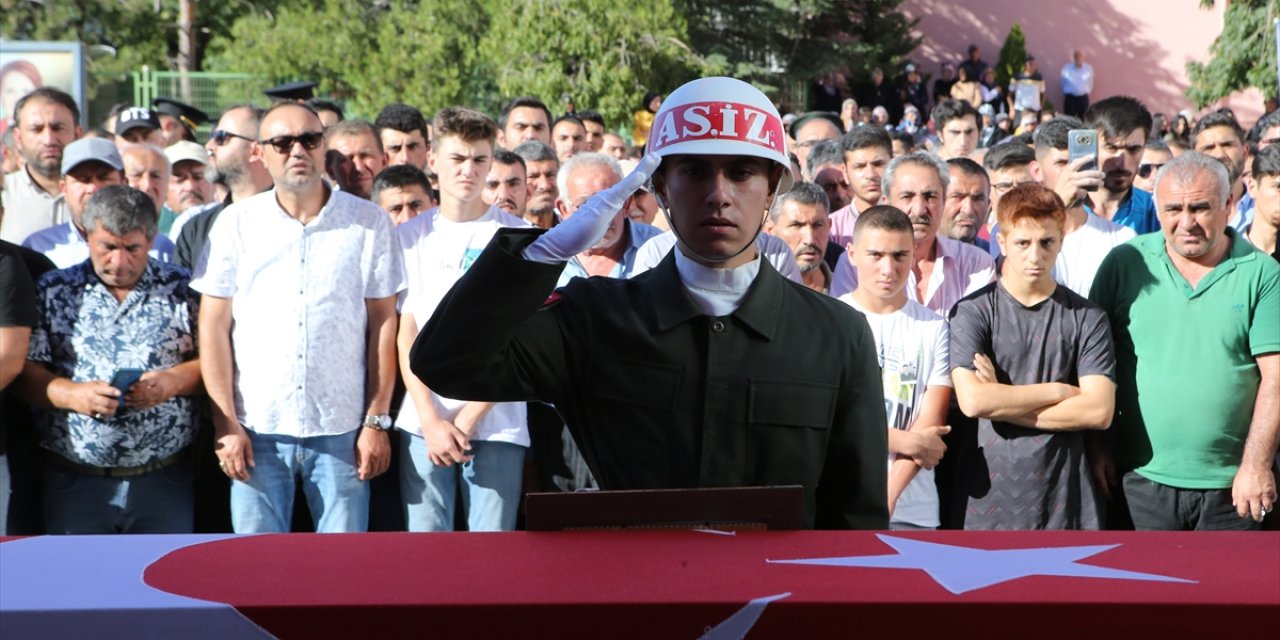 Zeytin Dalı Harekatı şehidi son yolculuğuna uğurlandı