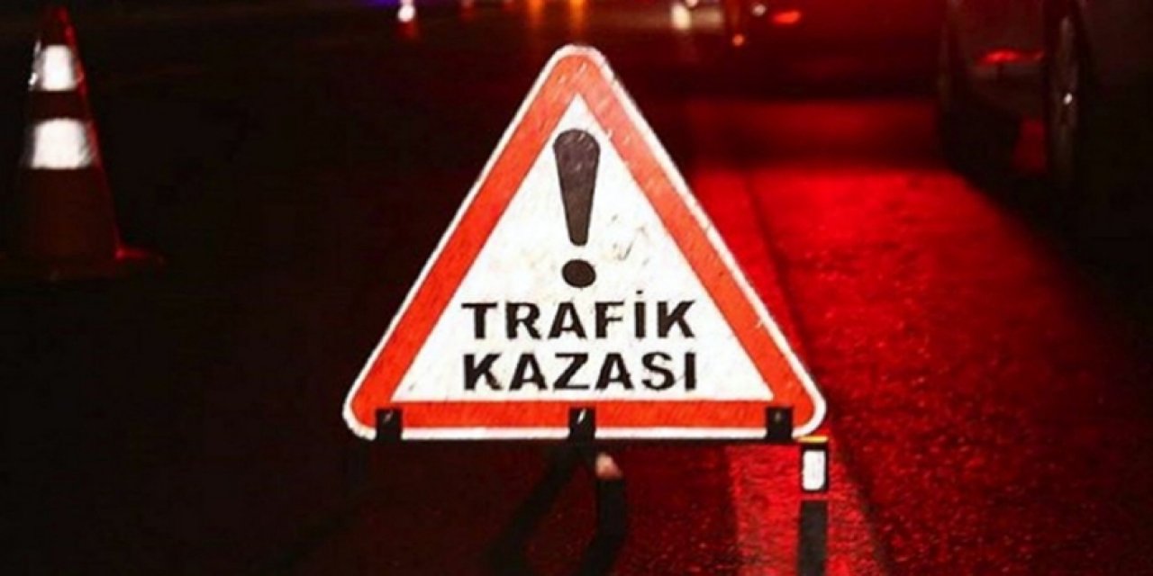 Karaman'da, Konya plakalı iki otomobil çarpıştı: 5 yaralı