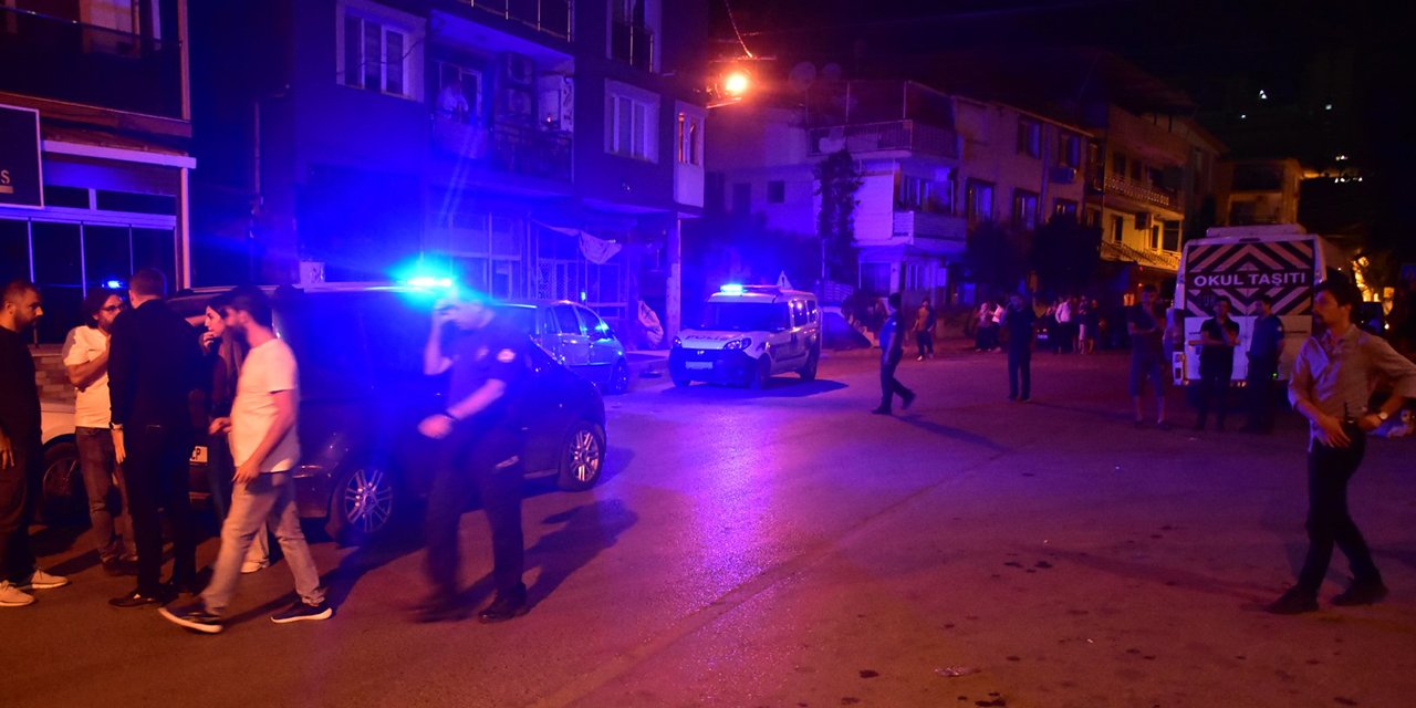 Polise bıçaklı saldırı!