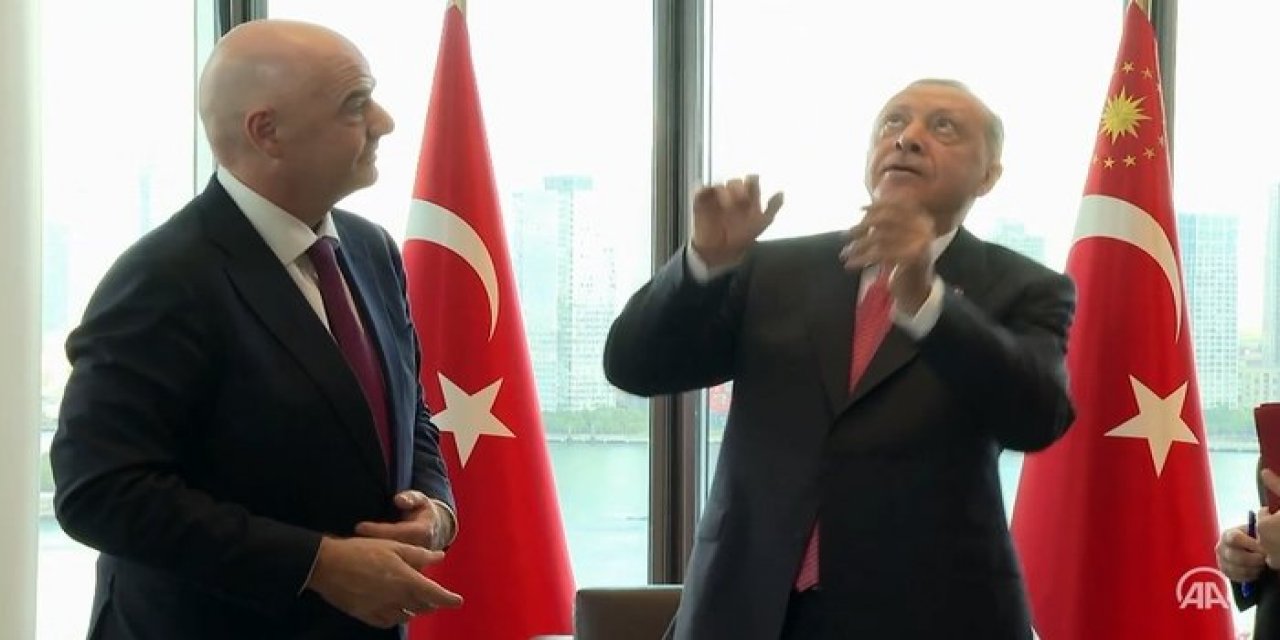 Cumhurbaşkanı Erdoğan'dan hediye topla kafa şov