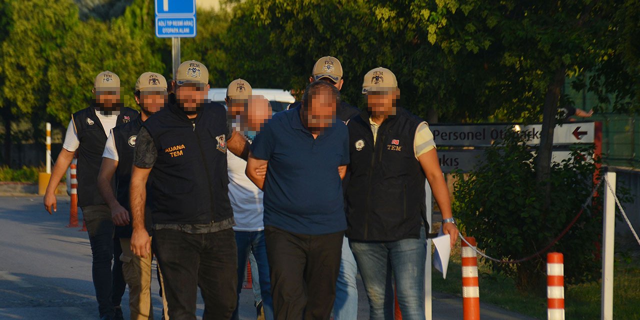 FETÖ'ye şafak operasyonu