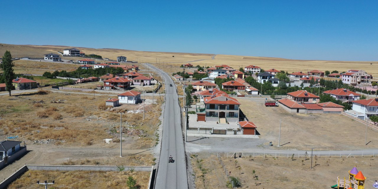 Konya’nın bir ilçesinde daha yollar konforlu hale getirildi