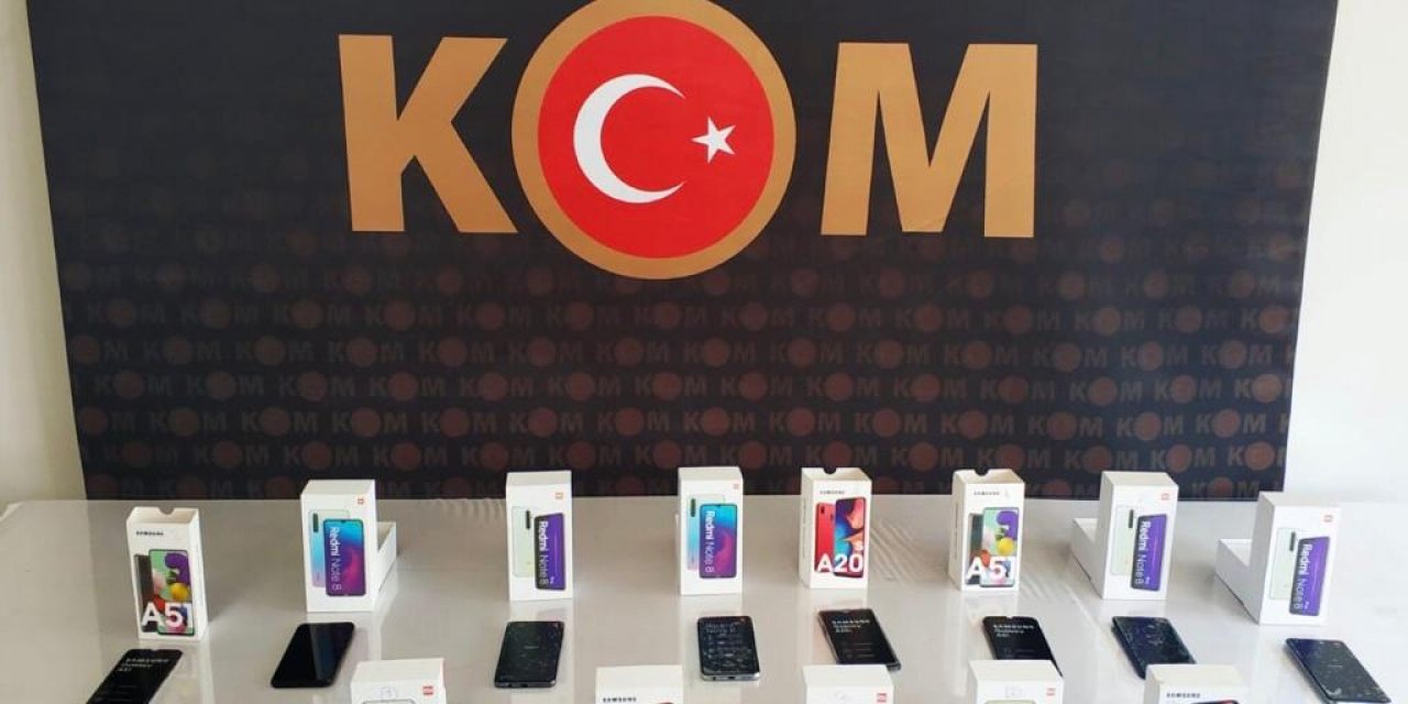 Konya polisinden 10 iş yerine baskın! 278 cep telefonu ele geçirildi