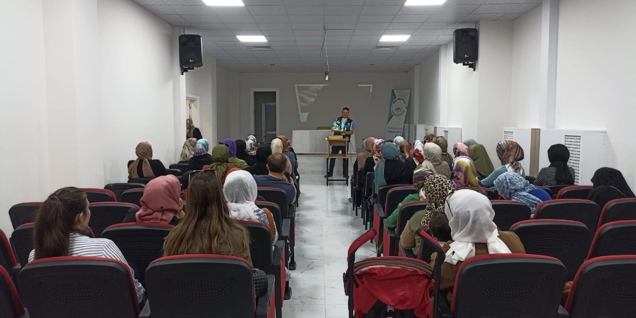 Konya’da “En İyi Narkotik Polisi Anne” projesi kapsamında bin 103 kişiye eğitim verildi