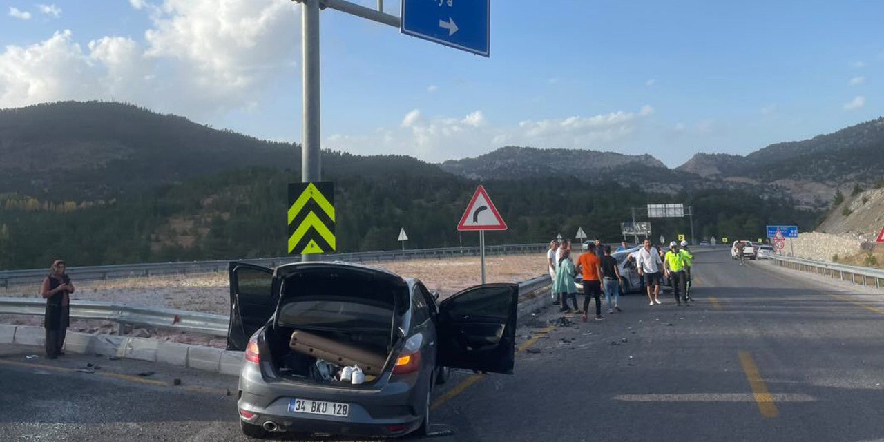 Konya’da iki otomobil çarpıştı: 2 yaralı