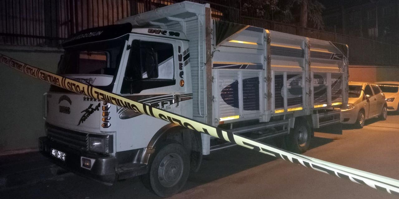 Park  halindeki kamyonette ölü bulundu!