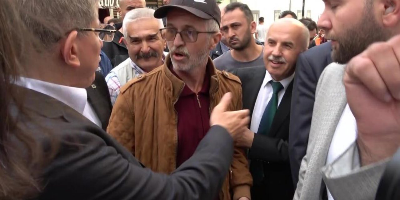 Ahmet Davutoğlu’na bir ilde daha tepki yağdı! Cami çıkışı yuhalandı