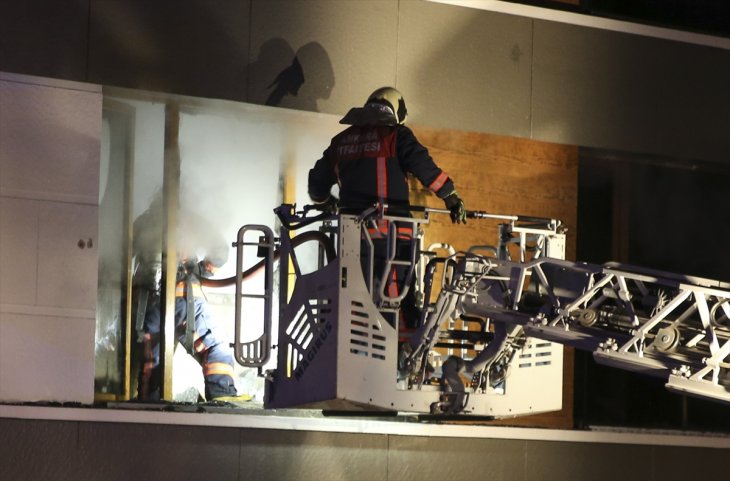 Yaşlı kadın, şizofren kızının çıkardığı iddia edilen yangında öldü