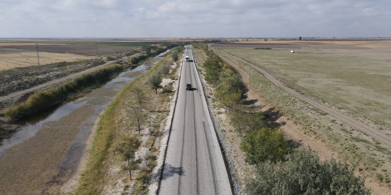 Konya’da bir ilçeye 18 milyon lira harcanarak 21,5 kilometre yol yapıldı