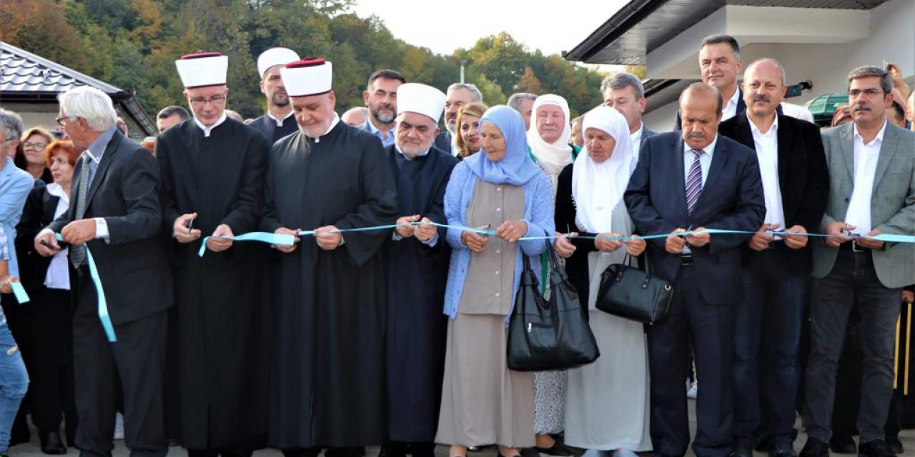 Karatay ve Selçuklu belediyesinin katkı sunduğu Srebrenitsa anneleri bakım evi açıldı