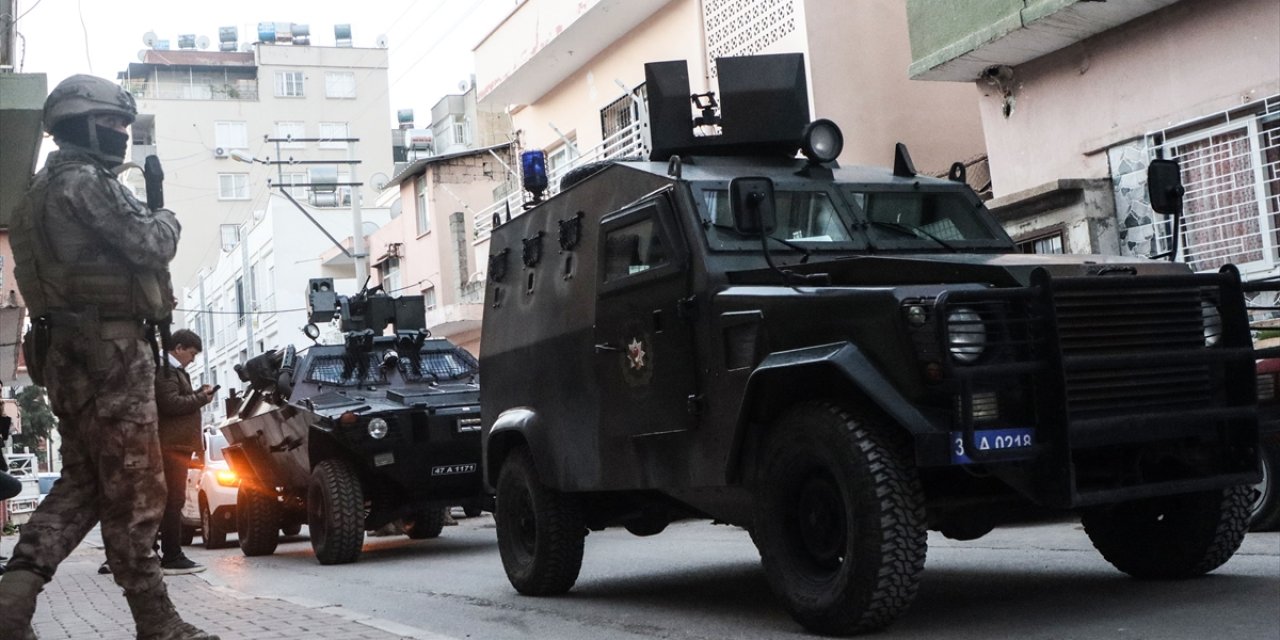 Mersin’de 200 polisin katılımıyla terör operasyonu