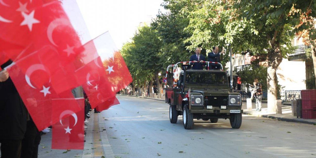 Konya’da 29 Ekim Cumhuriyet Bayramı törenle kutlandı