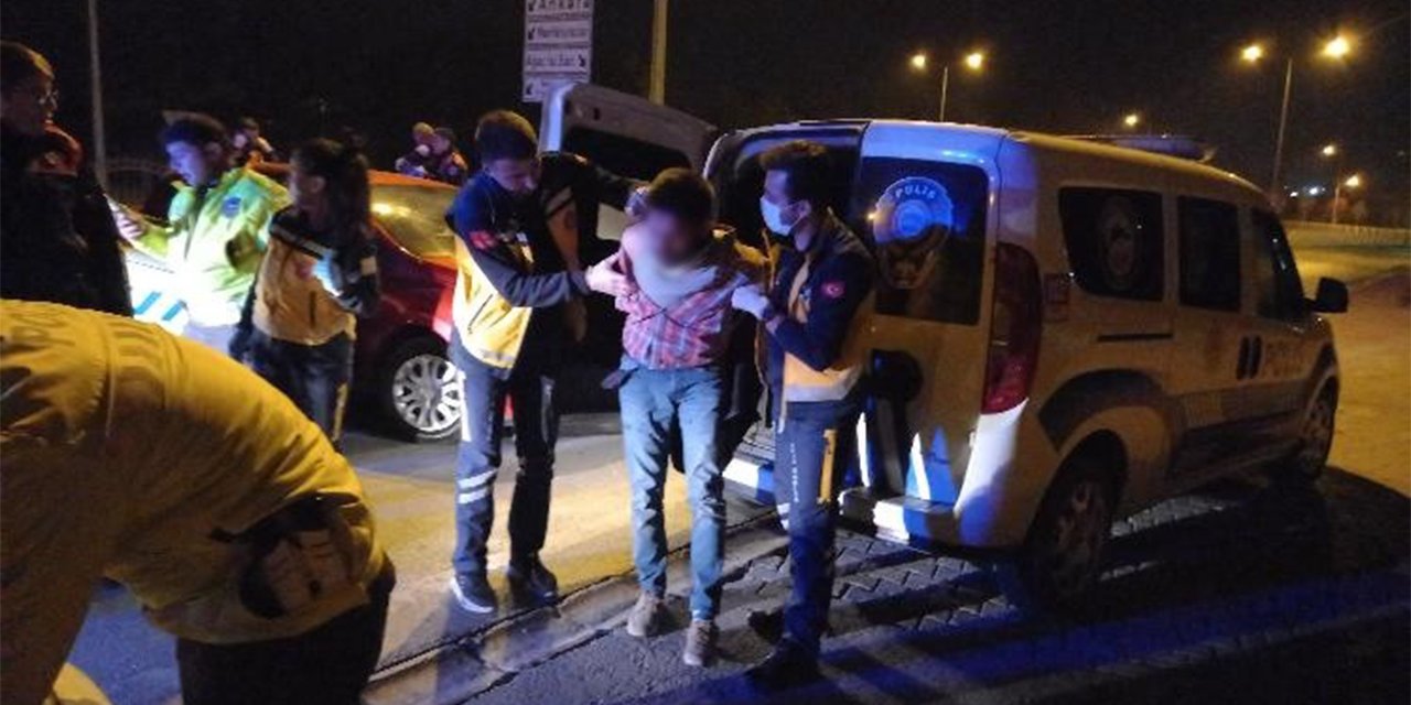Konya'da hareketli gece! Polis aracına çarparak durdu