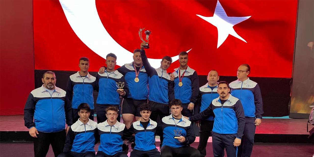 Selçuklu Belediyespor Halter Şampiyonası'na damga vurdu