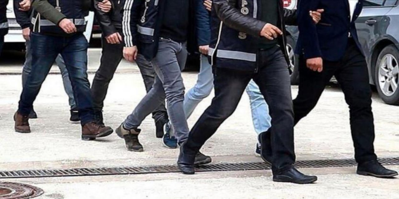Konya’da sokak satıcılarına operasyon: 10 gözaltı
