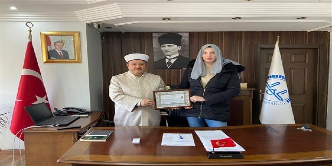 Tatil için Türkiye’ye gelen Polonyalı kadın Müslüman oldu