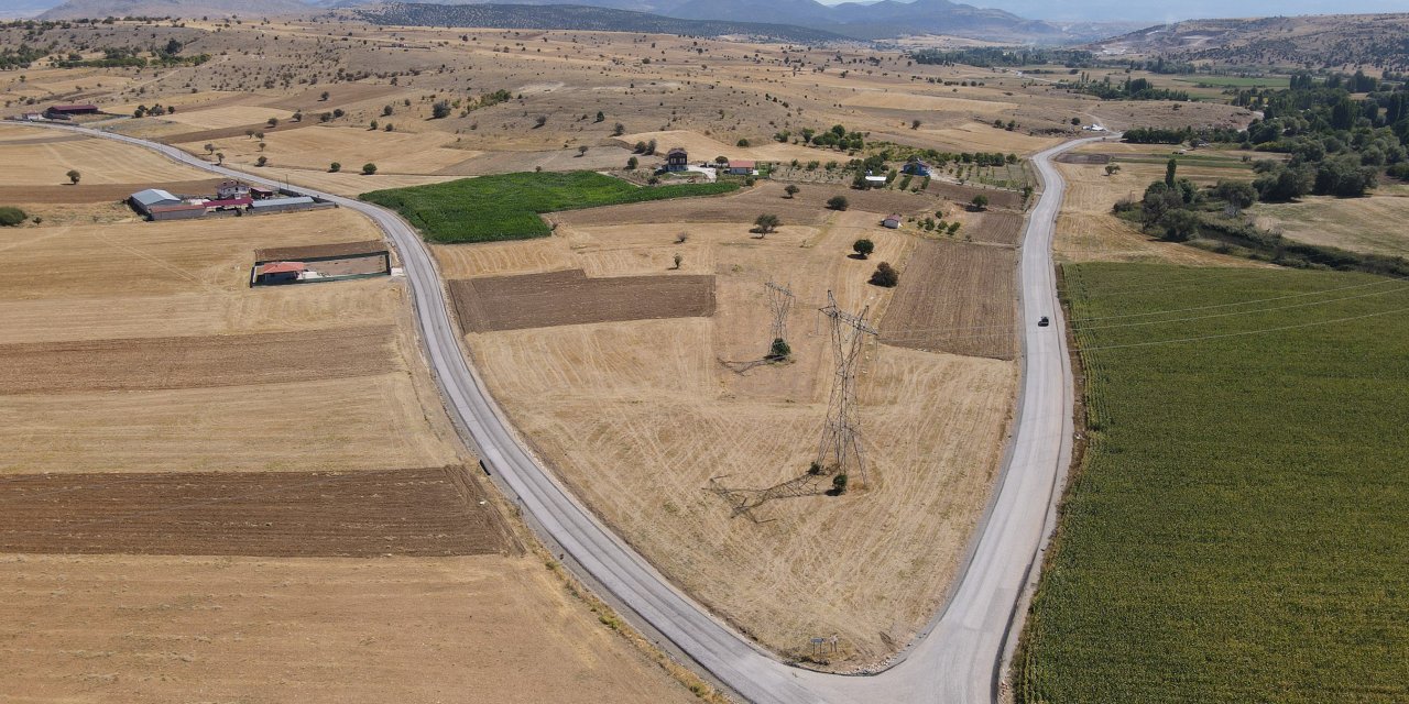 Konya’nın bir ilçesinde yollar daha konforlu hale geldi