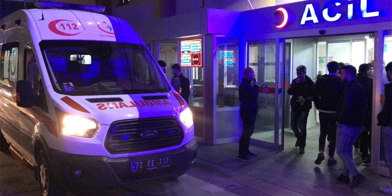 İki gencin silahlı, bıçaklı kavgası ölümle bitti