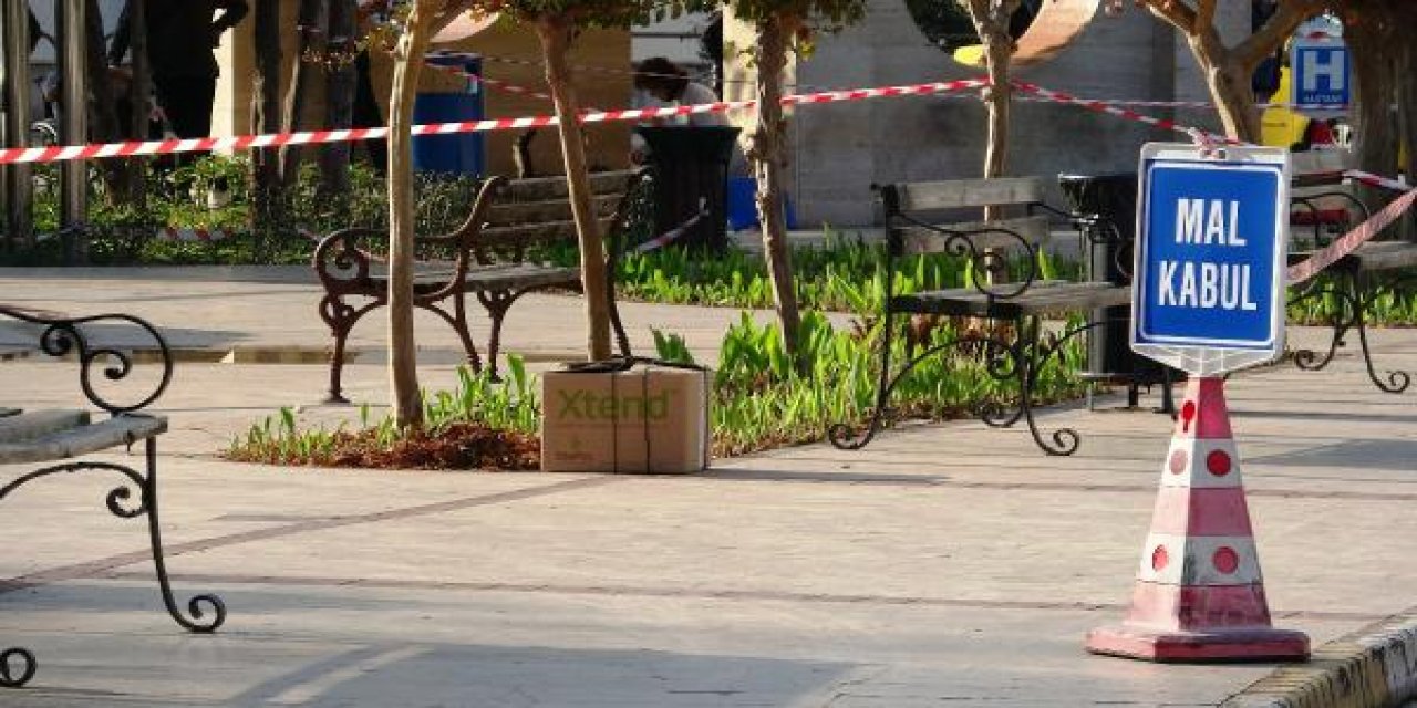 Hastane önüne bırakılan koli polisi alarma geçirdi! İçinden bunlar çıktı