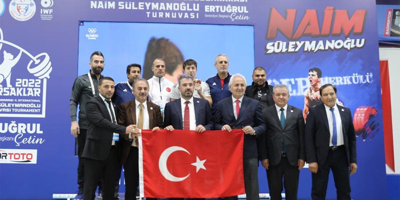 Naim Süleymanoğlu Turnuvası'nda gurur günü
