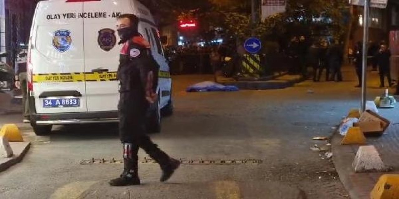 Beyoğlu'nda silahlı kavga: 1 ölü, 1 yaralı