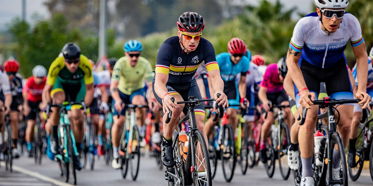 Konyalı milli pedal Antalya'da kürsüye çıktı