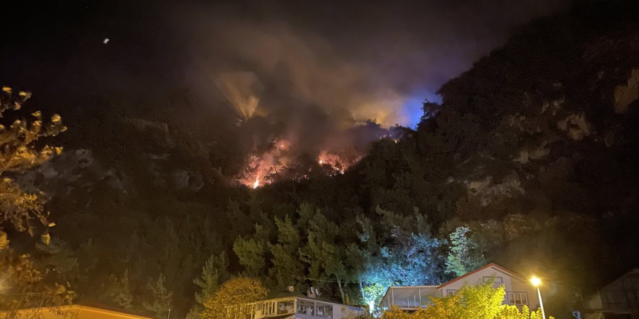İnkum'daki orman yangını kontrol altına alındı