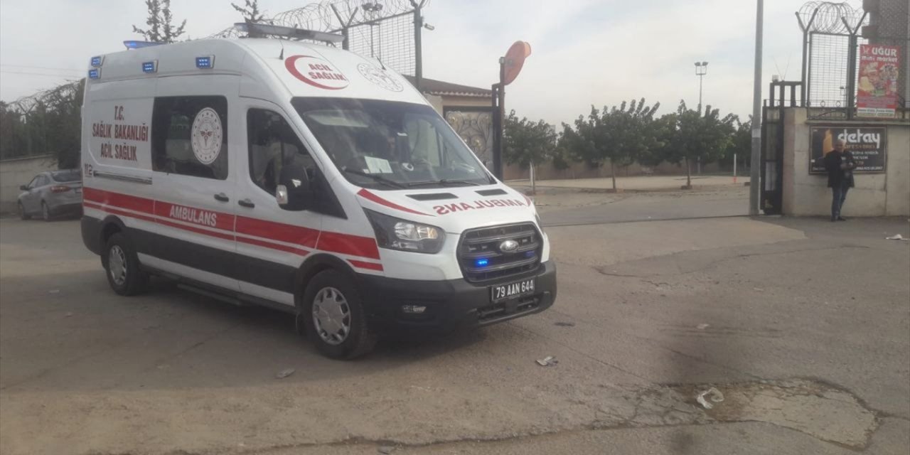 Son Dakika: Kilis'teki Öncüpınar Sınır Kapısı yakınlarına 3 roket mermisi düştü