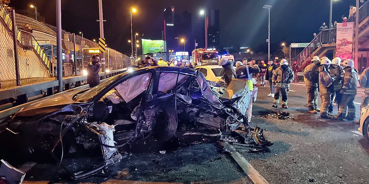 Son Dakika: İstanbul'da zincirleme kaza! Çok sayıda yaralı var