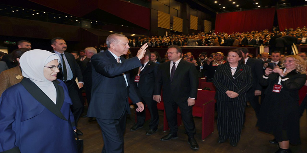 Cumhurbaşkanı Erdoğan: Teröristlerle kolkola dolaşanlar bu milletin oylarının temsilcisi olamaz