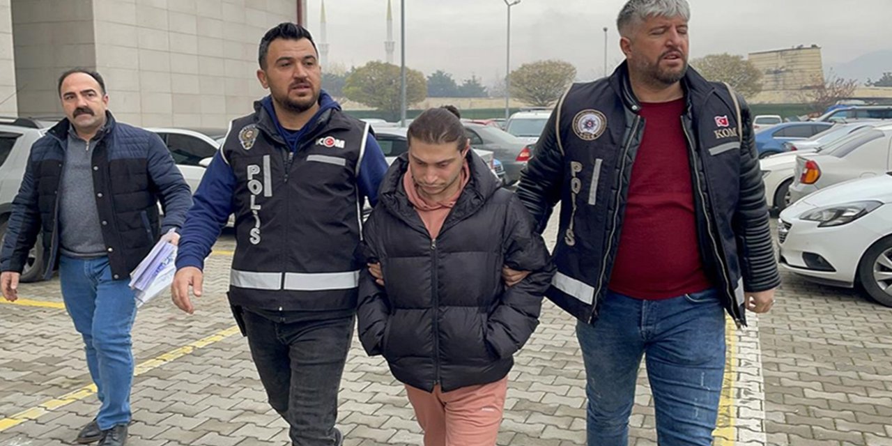 Bir sahte doktor daha! Ambulansla hasta naklederken yakalandı