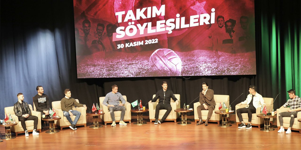 Konyasporlu futbolcular ‘Şut ve Gol’de gençlere tüyolar verdi