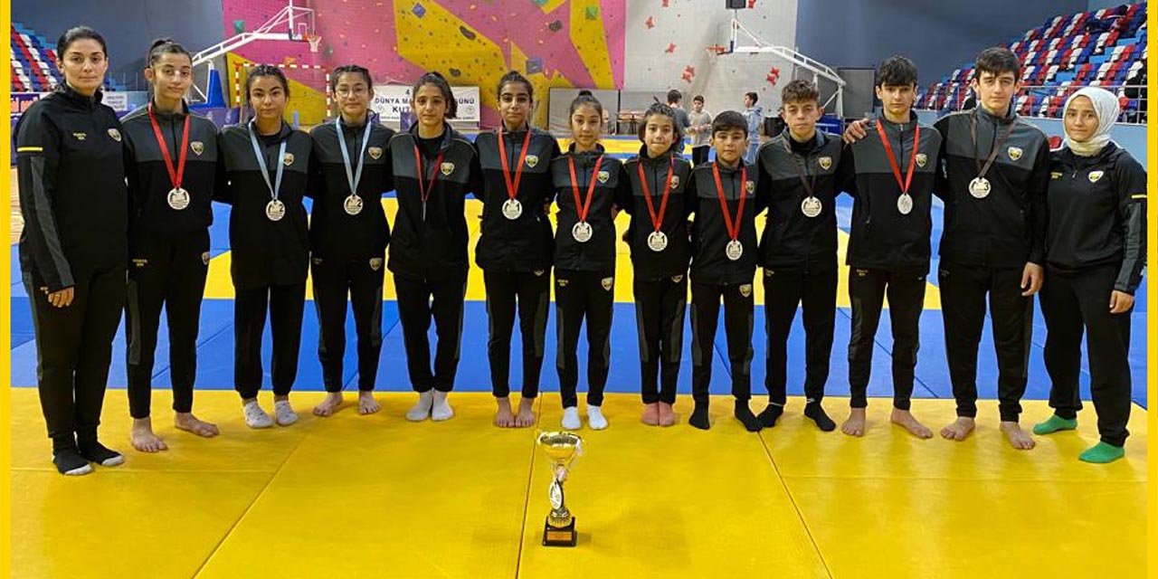 Konya Büyükşehir Belediyesporlu judocular 13 madalya ile turnuvaya damga vurdu
