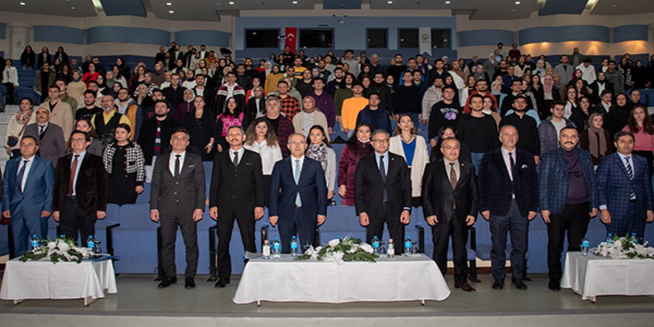 Selçuk Üniversitesi’nde “Hukukta Yabancı Dilin Yeri ve Önemi” anlatıldı