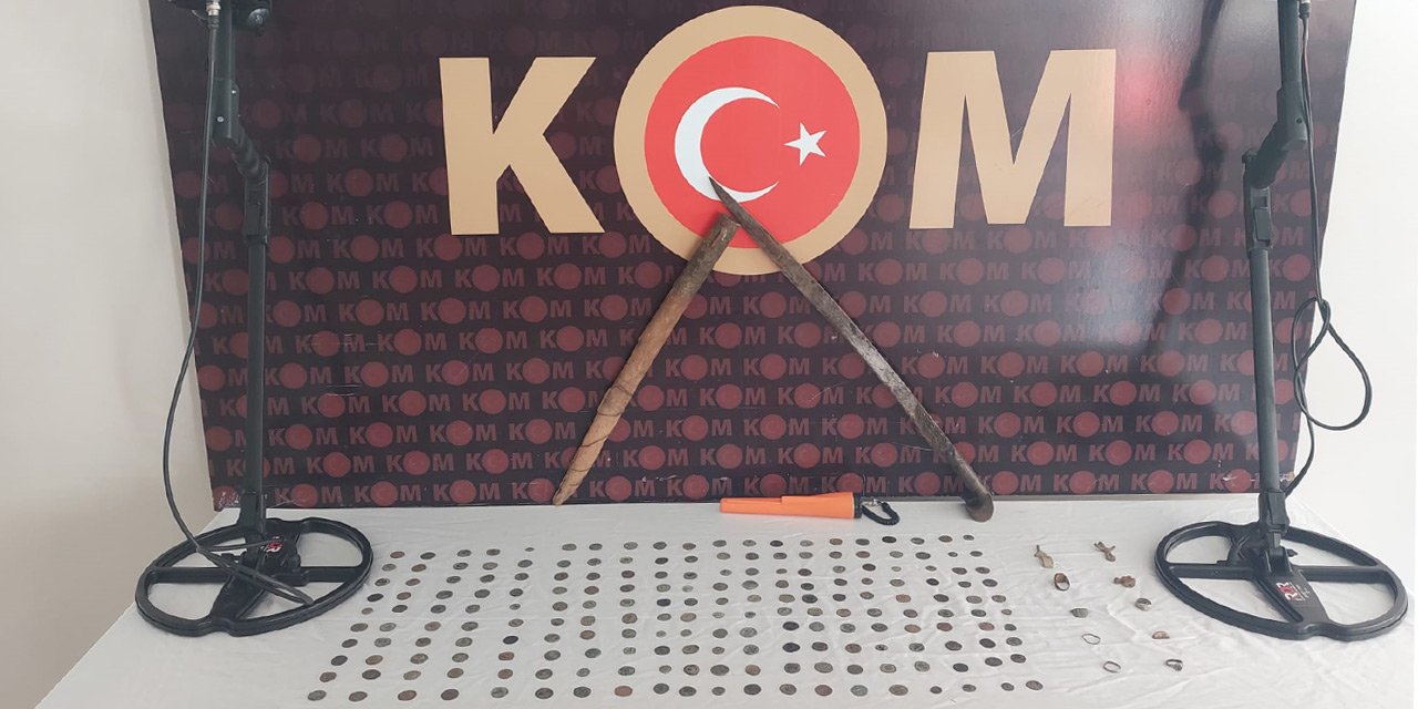 Konya’da tarihi eser operasyonu! 210 adet bulundu