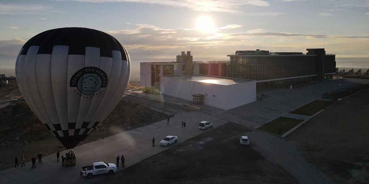 Konya semalarındaki sıcak hava balonu merak uyandırmıştı! Açıklama geldi