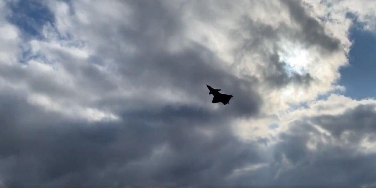 Yerli insansız savaş uçağı Kızılelma ilk kez uçtu